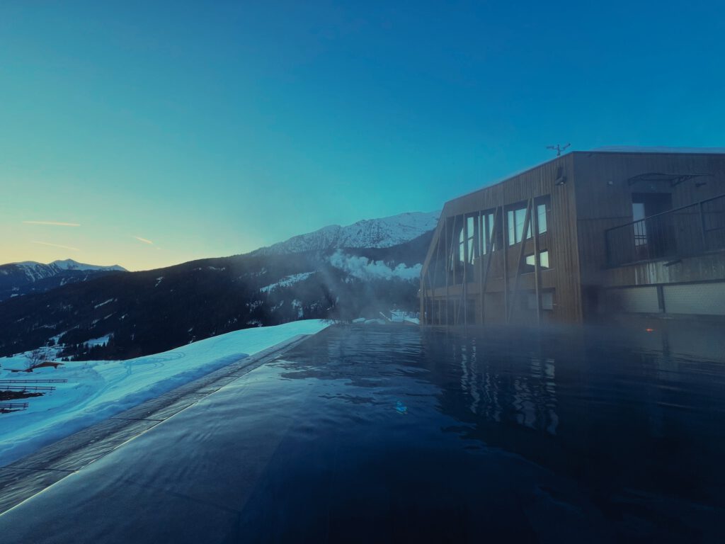 Infinity Pool Wellness Südtirol