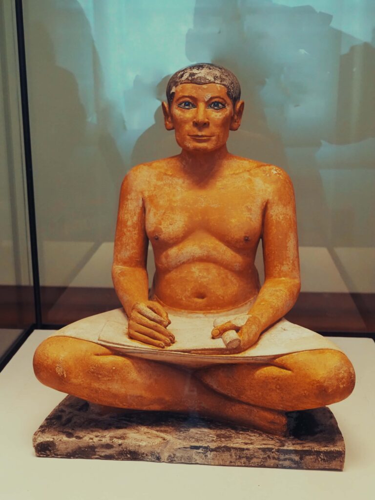 sitzende Schreiber Louvre Museum